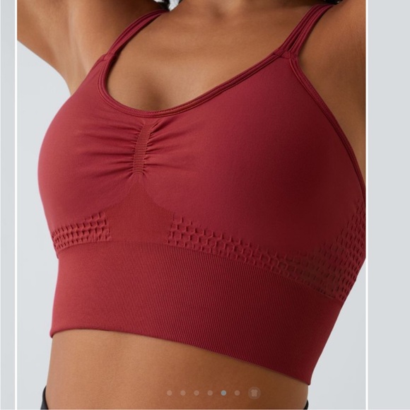 Halara Sports Bra - Picture 5 of 6